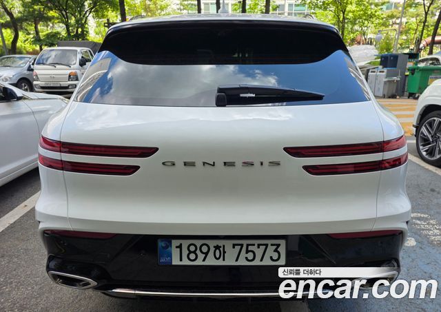 Genesis GV70 2.5T Gasoline 2WD — пробег 1 890 км — фото 4 из 5