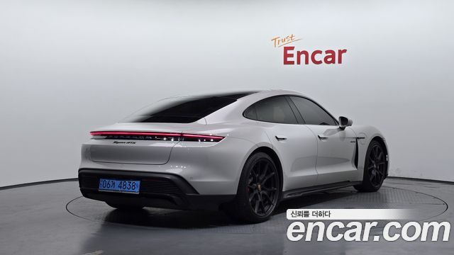 Porsche Taycan из Кореи Encar