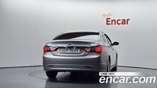 Hyundai Sonata Premier — пробег 153 030 км — фото 4 из 5