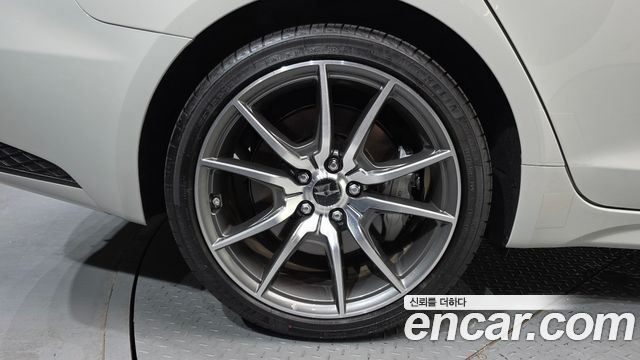 Genesis G70 из Кореи Encar