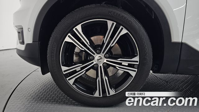 Volvo XC40 из Кореи Encar