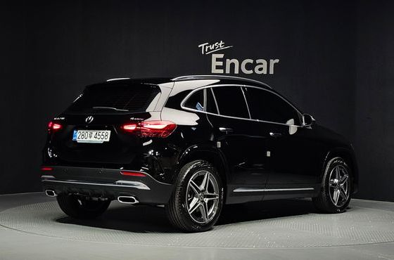 Mercedes-Benz GLA-Class GLA250 4MATIC — пробег 4 614 км — фото 2 из 5