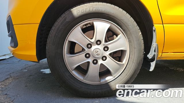 Hyundai Starex 4WD School Bus — пробег 95 639 км — фото 5 из 5