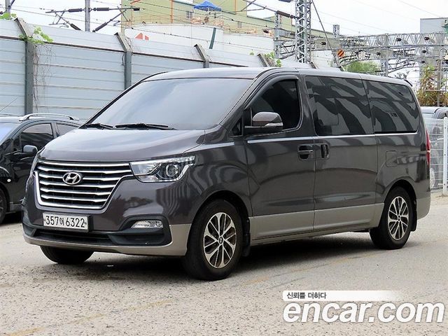 Hyundai Starex Urban 9-Seater Exclusive — пробег 59 295 км — фото 1 из 5