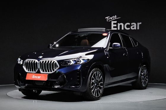 BMW X6 xDrive40i M Sport — пробег 5 049 км — фото 1 из 5