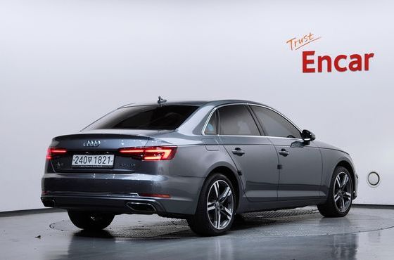 Audi A4 40 TFSI Premium — пробег 96 021 км — фото 2 из 5