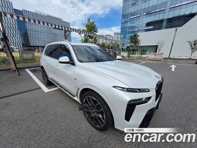 BMW X7 xDrive 40i M Sport 6STR — пробег 21 100 км — фото 2 из 5