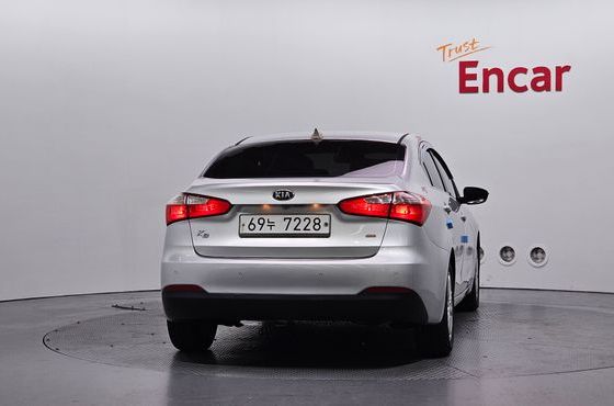 Kia K3 Trendy — пробег 128 760 км — фото 4 из 5