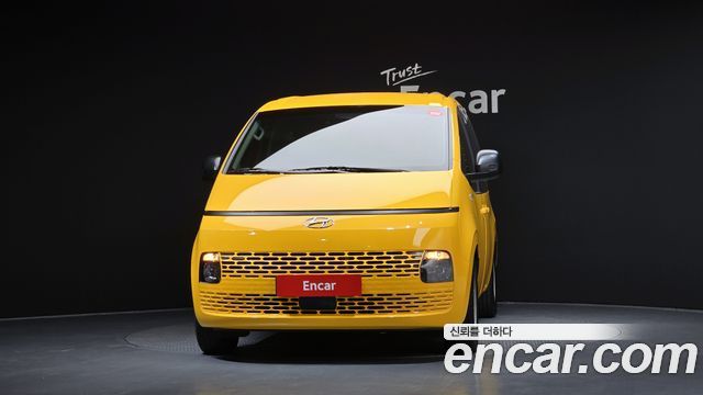 Hyundai Staria Tourer 11-Seater Smart — пробег 7 743 км — фото 3 из 5