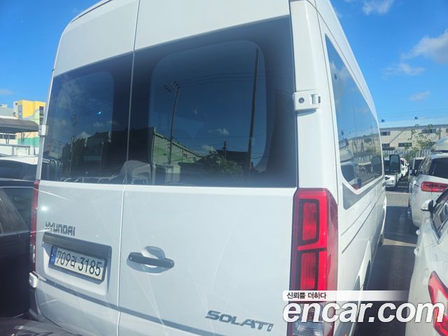 Hyundai Solati 15-seater Luxury — пробег 48 000 км — фото 3 из 5