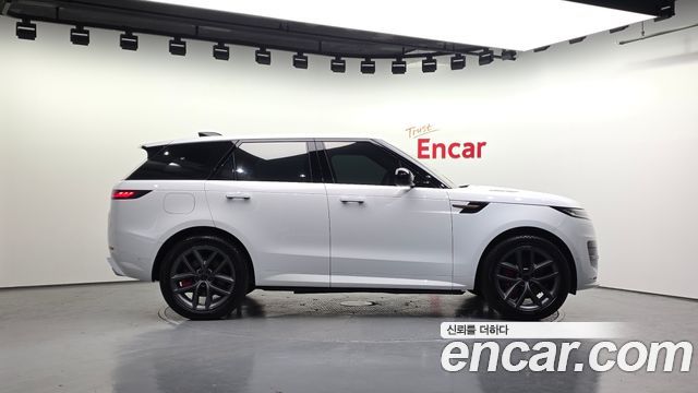 Land Rover Range Rover Sport P550E Dynamic HSE — пробег 5 333 км — фото 5 из 5