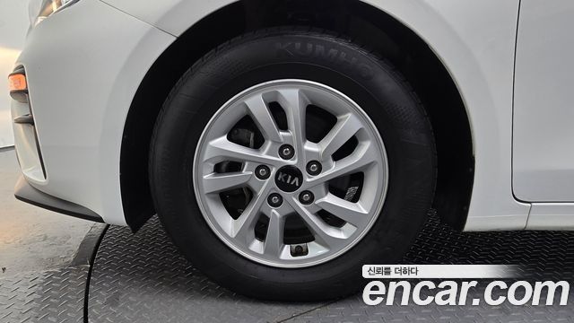 Kia K3 из Кореи Encar