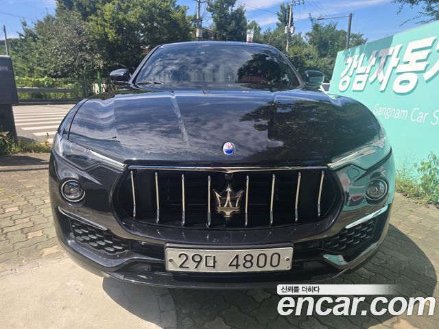Maserati Levante из Кореи Encar