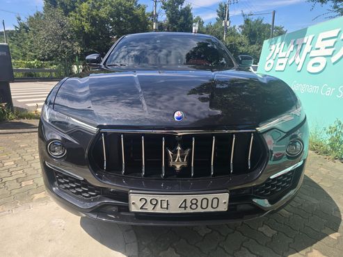 Maserati Levante 3.0 AWD GranLusso — пробег 68 804 км — фото 1 из 5
