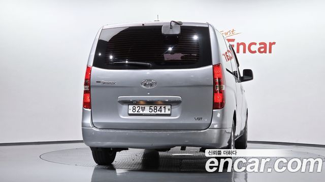 Hyundai Starex 5-Seater VAN CVX Deluxe — пробег 134 260 км — фото 4 из 5
