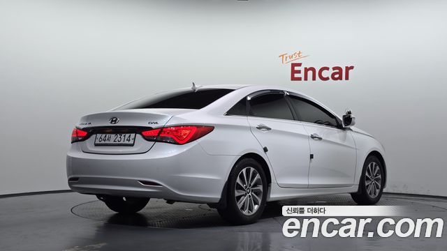 Hyundai Sonata CVVL Smart — пробег 129 558 км — фото 2 из 5