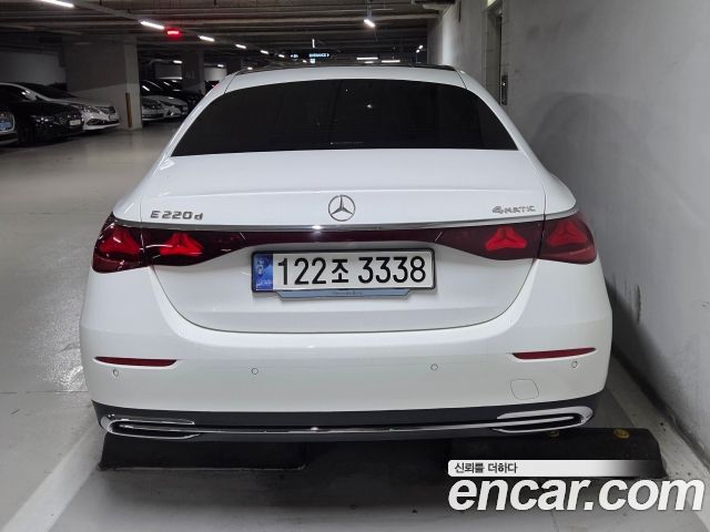 Mercedes-Benz E-Class E220d 4MATIC Exclusive — пробег 17 448 км — фото 3 из 5