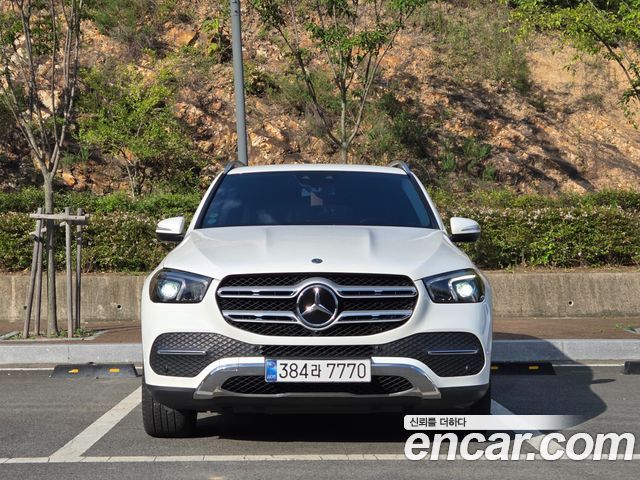 Mercedes-Benz GLE-Class GLE300d 4MATIC — пробег 266 000 км — фото 2 из 5