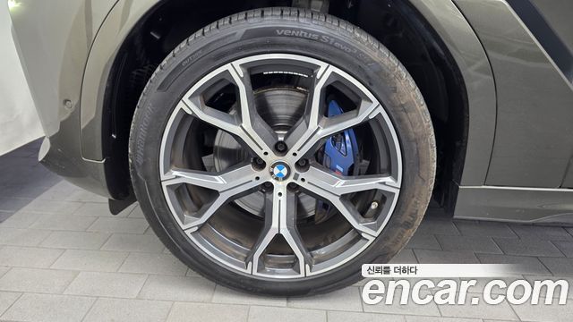 BMW X6 xDrive40i M Sport — пробег 66 467 км — фото 5 из 5