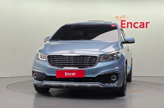 Kia Carnival 9-seater Prestige — пробег 176 266 км — фото 3 из 5