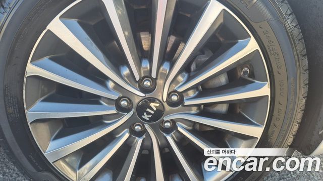 Kia K7 из Кореи Encar