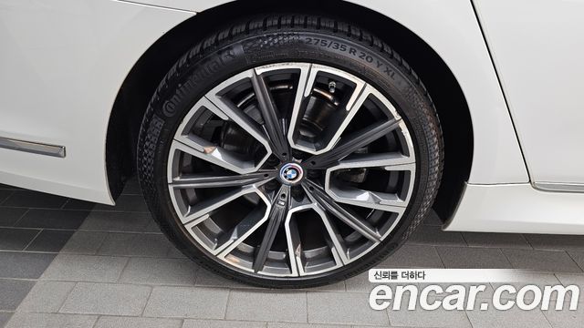 BMW 7-Series 730Ld xDrive M Sport — пробег 214 145 км — фото 5 из 5