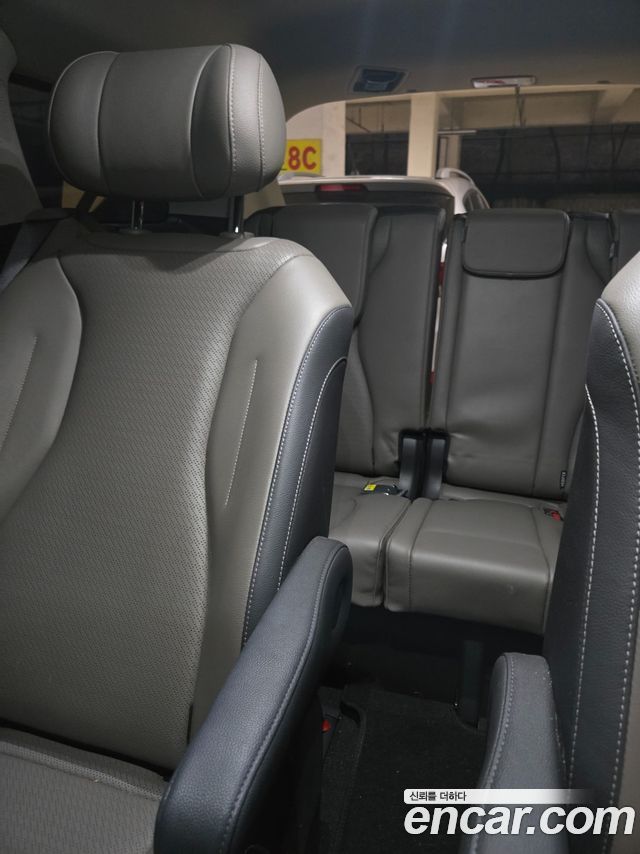 Kia Carnival HEV 7seater Nobless — пробег 43 000 км — фото 5 из 5