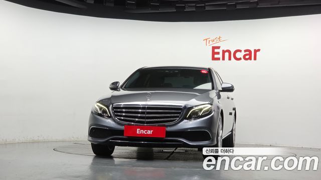Mercedes-Benz E-Class из Кореи Encar