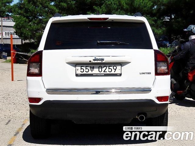 Jeep Compass 2.4 Limited 1st — пробег 88 570 км — фото 4 из 5