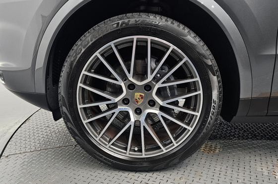 Porsche Cayenne 3.0 — пробег 26 898 км — фото 5 из 5