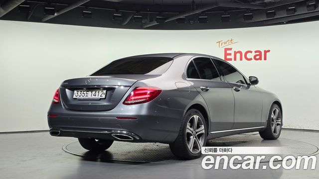 Mercedes-Benz E-Class E220d Avantgarde — пробег 150 379 км — фото 2 из 5