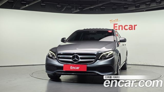 Mercedes-Benz E-Class E220d Avantgarde — пробег 150 379 км — фото 3 из 5