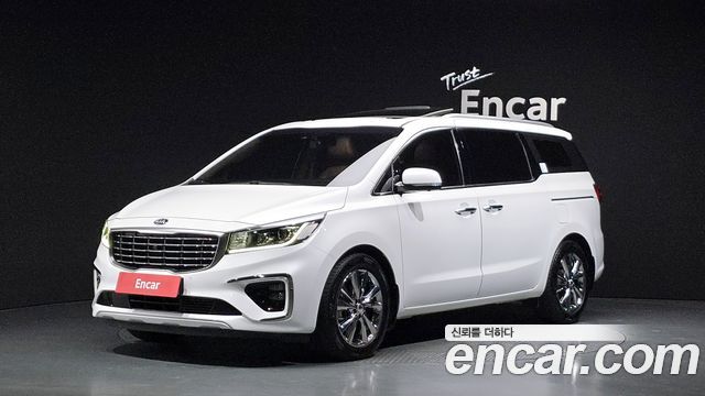 Kia Carnival Gasoline 9-Seater Noblesse Special — пробег 88 350 км — фото 1 из 5