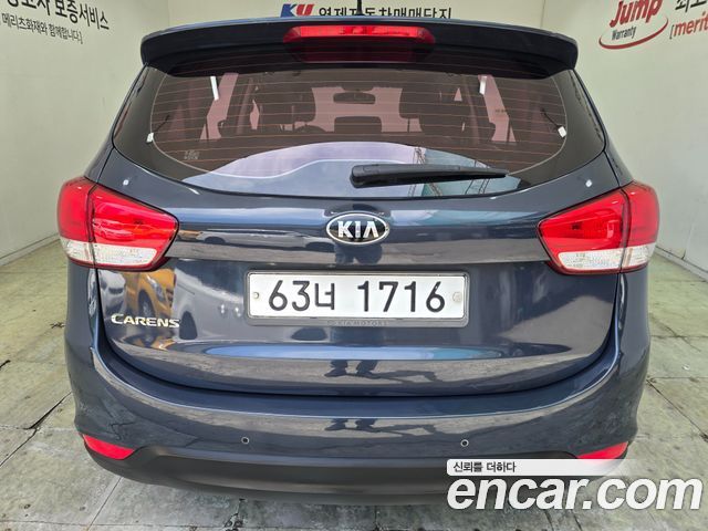 Kia Carens 2.0 LPi Prestige — пробег 109 500 км — фото 3 из 5