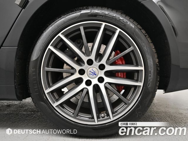 Maserati Ghibli из Кореи Encar