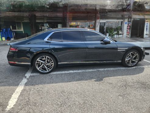 Genesis G90 Gasoline 3.5 Turbo AWD — пробег 63 800 км — фото 5 из 5