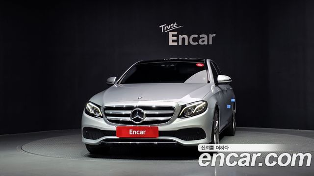 Mercedes-Benz E-Class E300 4MATIC Avnatgarde — пробег 57 430 км — фото 3 из 5