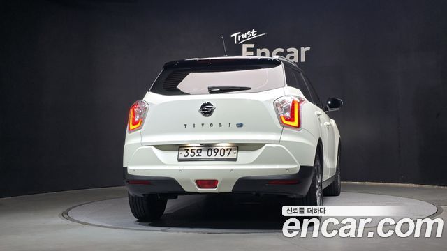 Ssangyong TIBOLI из Кореи Encar