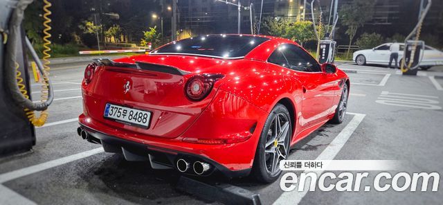 Ferrari California T 3.9 V8 — пробег 27 800 км — фото 4 из 5