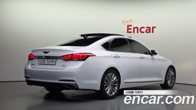 Hyundai Genesis из Кореи Encar