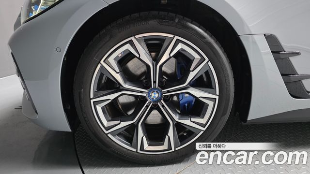 BMW i4 eDrive40 M Sports Pro — пробег 78 222 км — фото 5 из 5