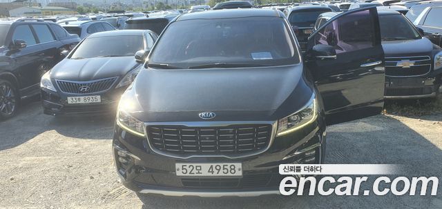 Kia Carnival из Кореи Encar