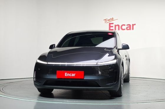Tesla Model Y L Long Range AWD — пробег 11 494 км — фото 3 из 5