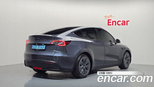 Tesla Model Y Standard Range RWD — пробег 185 076 км — фото 2 из 5