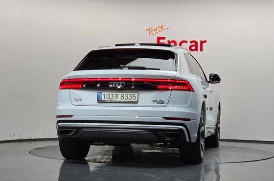 Audi Q8 50 TDI Quattro Premium — пробег 106 582 км — фото 4 из 5