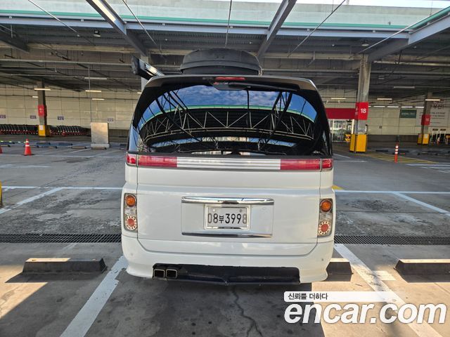 Nissan Elgrand из Кореи Encar