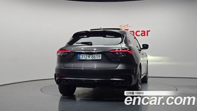 Maserati Levante 3.0 AWD Modena — пробег 62 742 км — фото 4 из 5