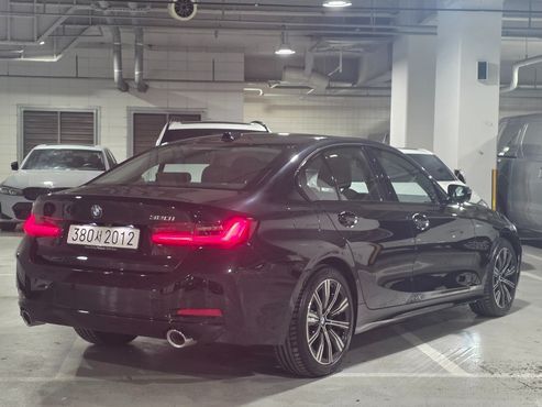 BMW 3-Series 320i — пробег 6 481 км — фото 2 из 5