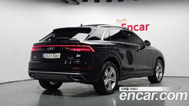 Audi Q8 45 TDI Quattro Premium — пробег 89 885 км — фото 2 из 5