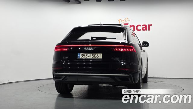 Audi Q8 45 TDI Quattro Premium — пробег 89 885 км — фото 4 из 5